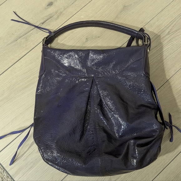 Francesco Biasia Purple oil slick leather over sized unique shoulder bag - Picture 2 of 15